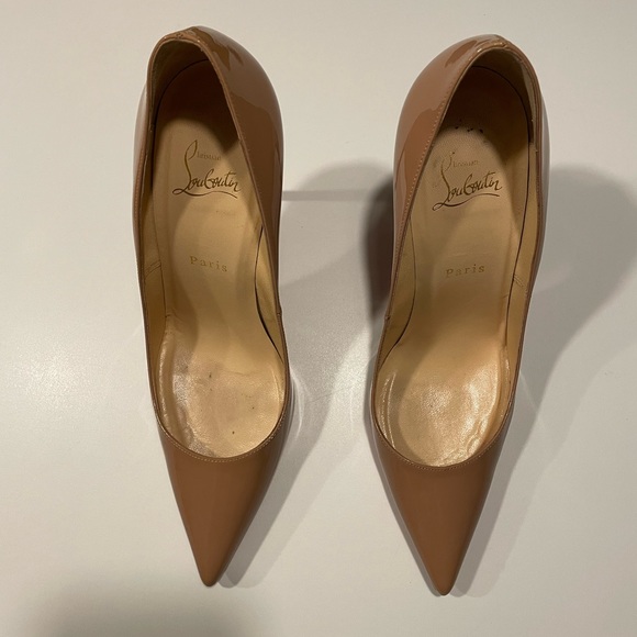 Christian Louboutin Decolette 554 Nude Patent Pumps - Picture 10 of 13